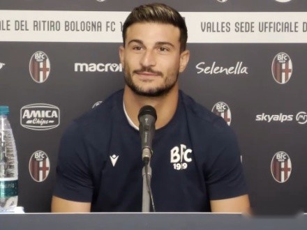 在夏窗期间 在夏窗期间